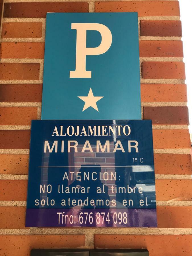 Alojamiento Miramar Santoña Exterior foto